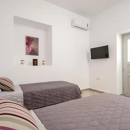 My Family Glinado Naxos